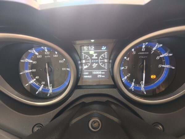 YAMAHA TMAX 530 DX - Imagen 4