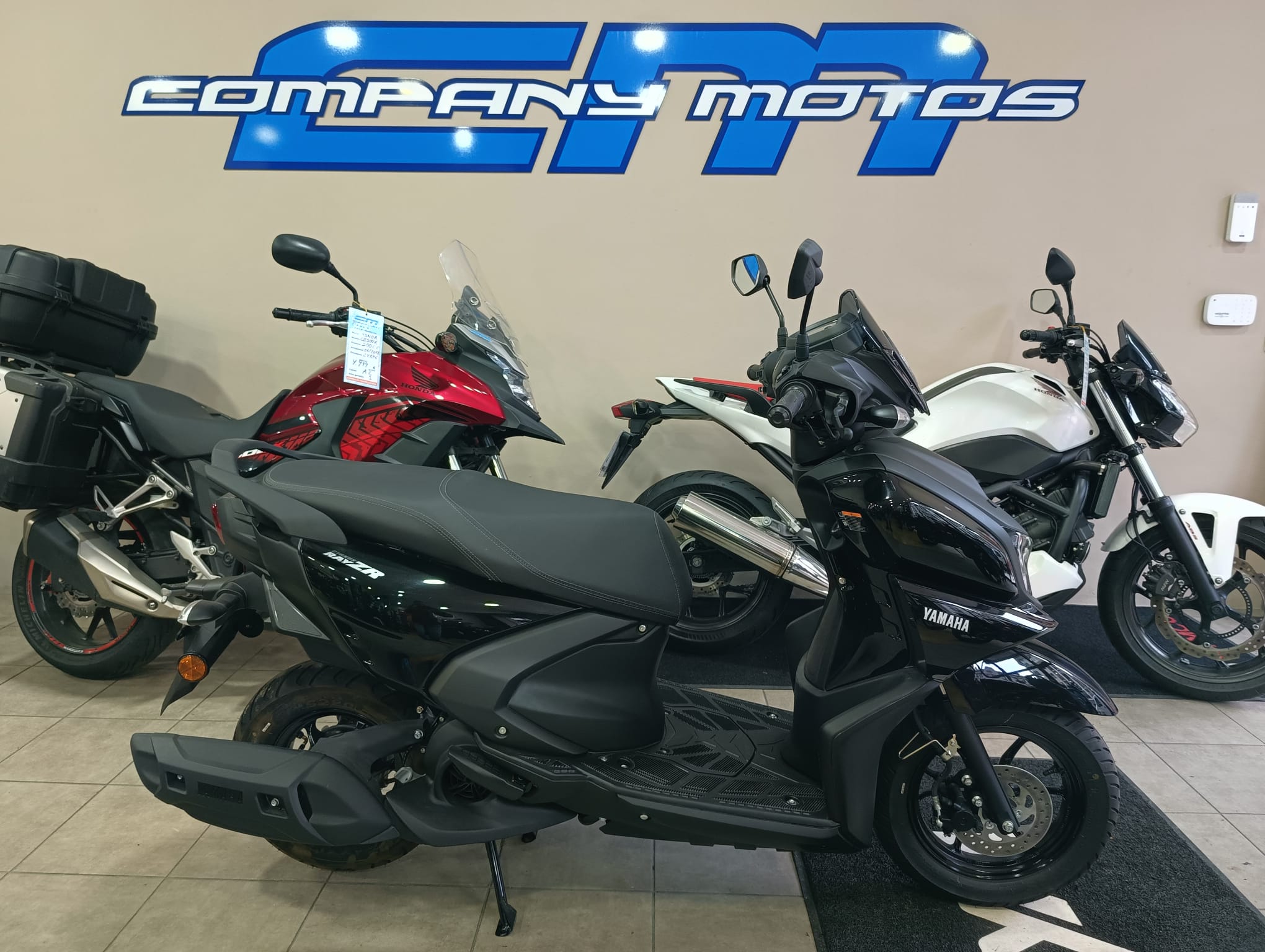 YAMAHA RAYZR 125