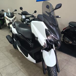 YAMAHA XMAX 250
