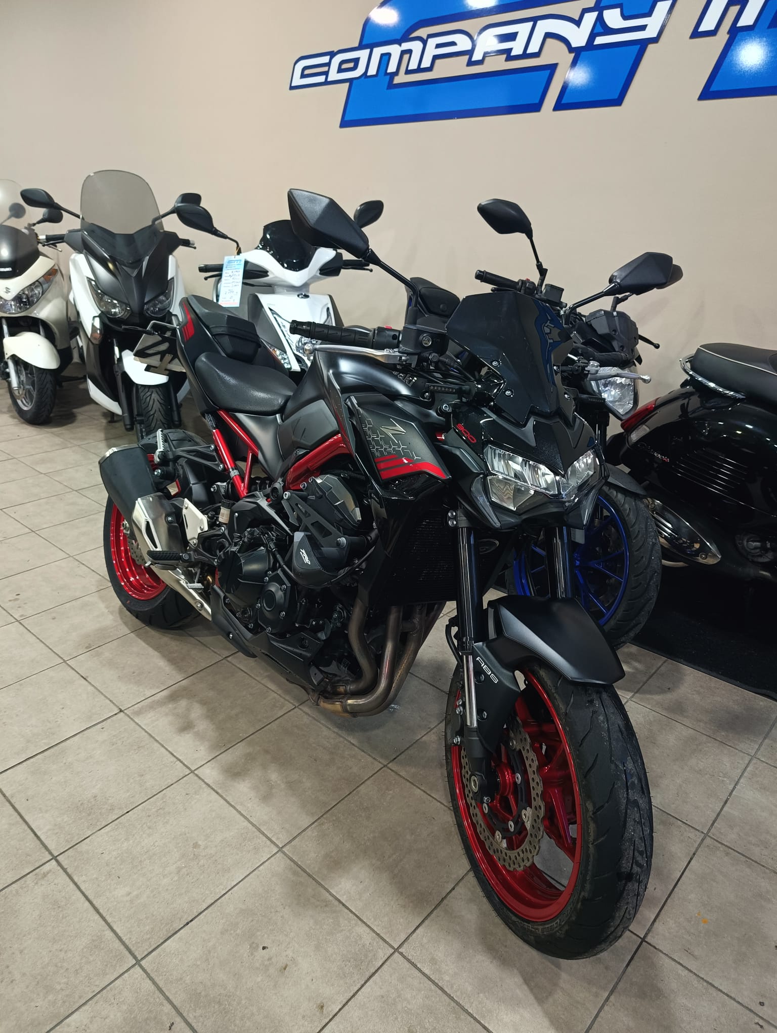 KAWASAKI Z900 FULL - Imagen 2