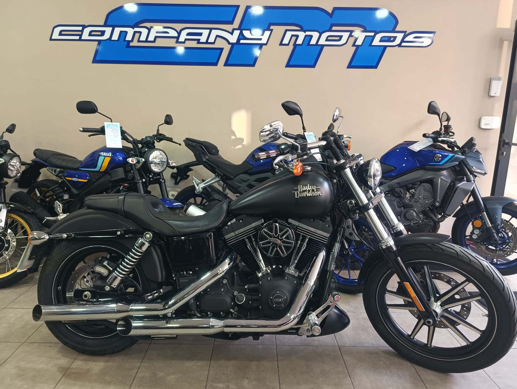 HARLEY-DAVIDSON STREET BOB LIMITED