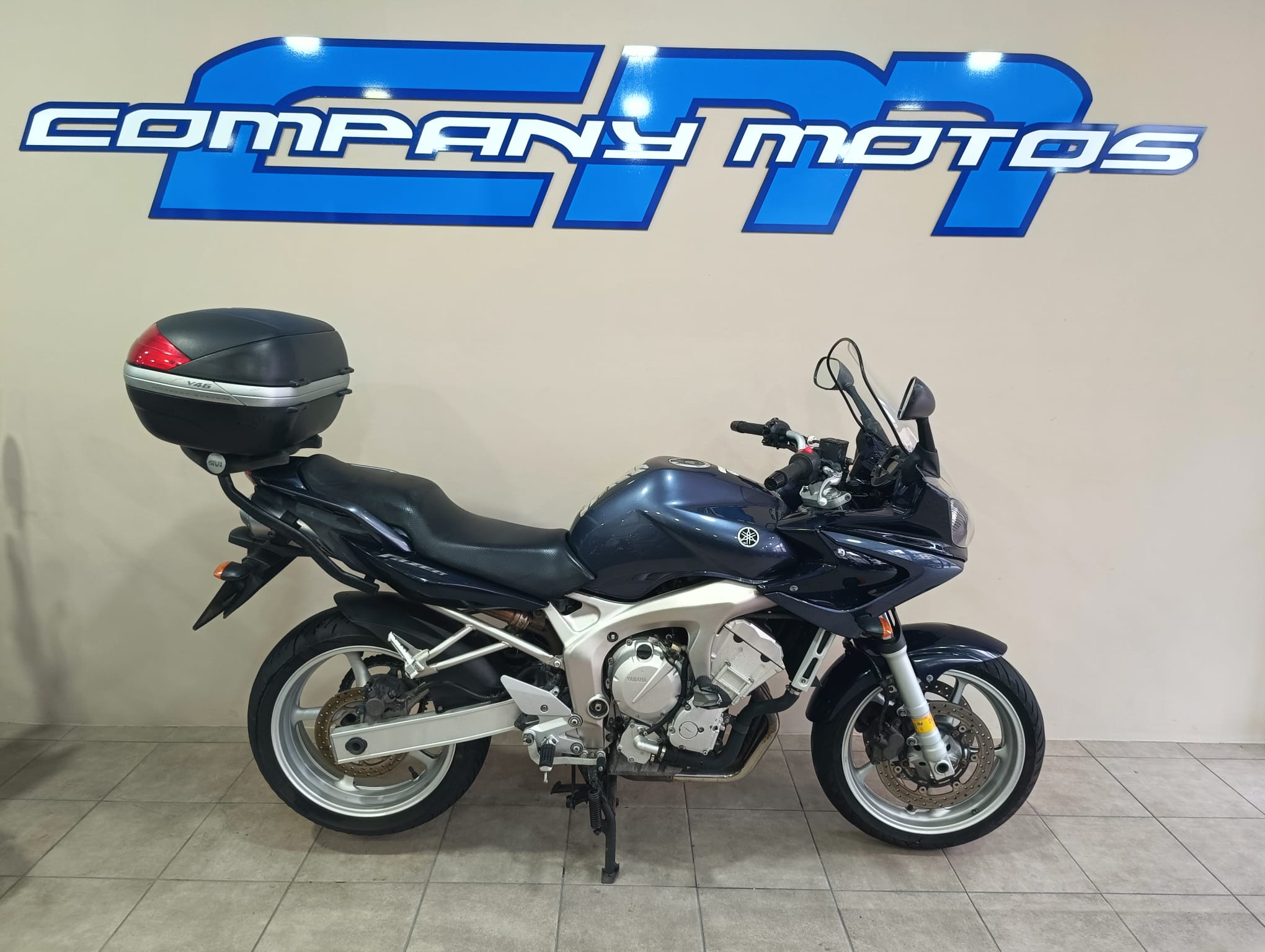 YAMAHA FZS 600 FAZER