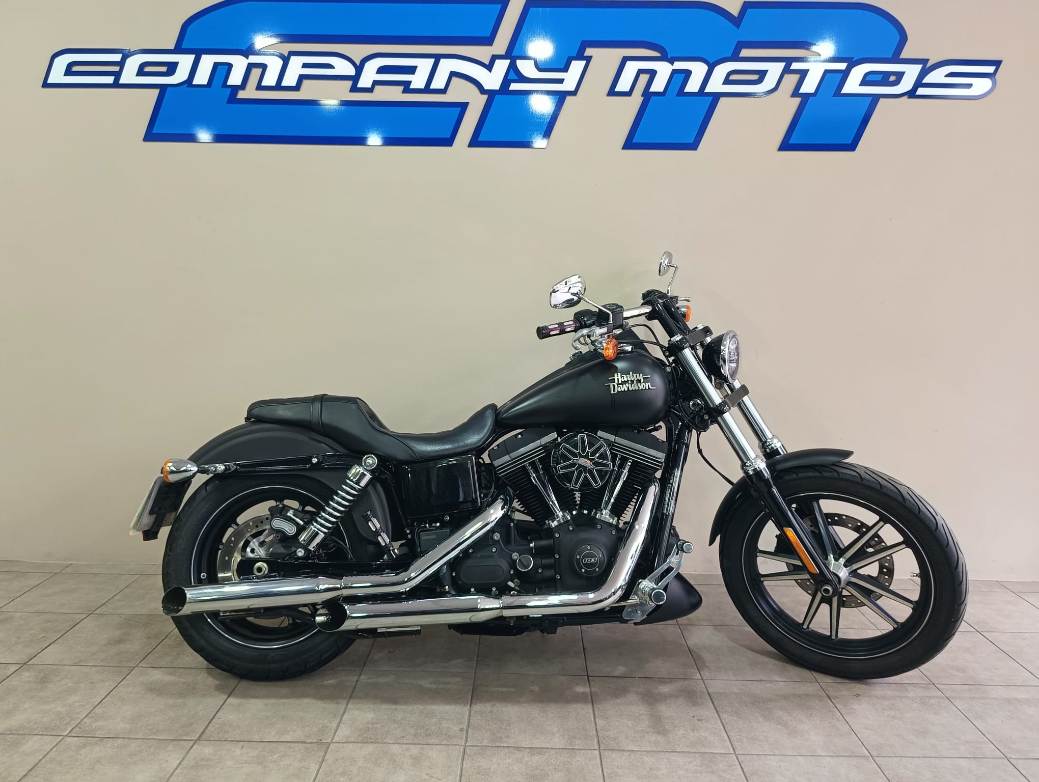 HARLEY-DAVIDSON STREET BOB LIMITED