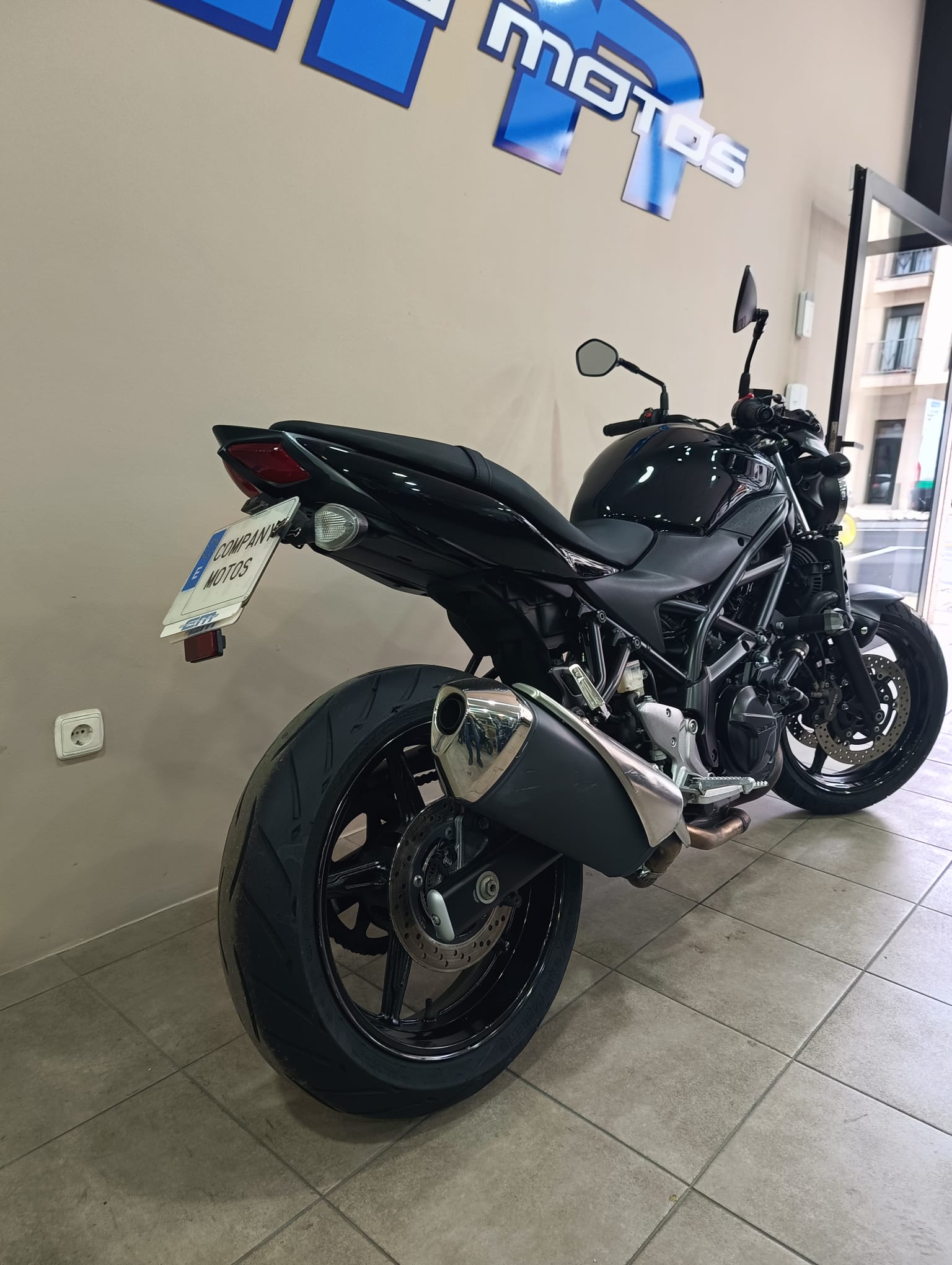 SUZUKI SV 650 - Imagen 3