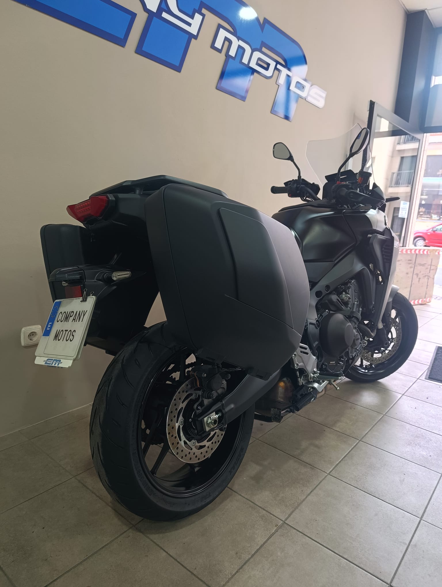 YAMAHA TRACER 9 GT Y-AMT - Imagen 3