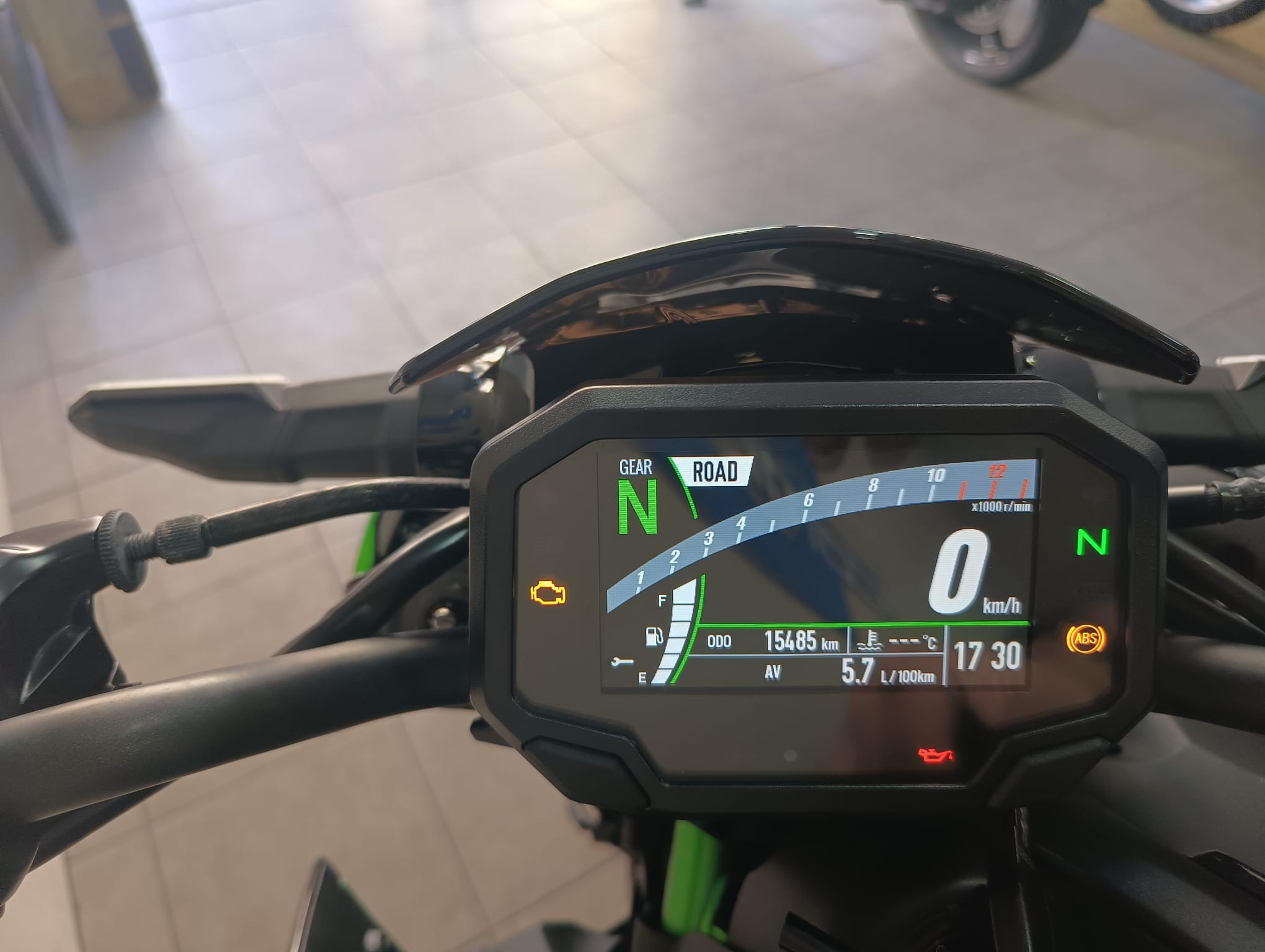 KAWASAKI Z900 FULL - Imagen 4