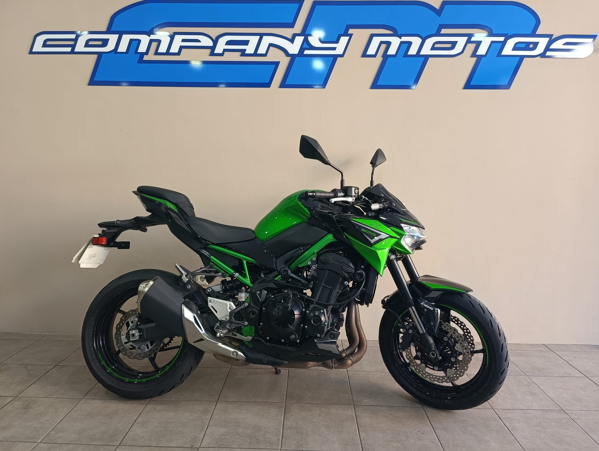 KAWASAKI Z900 FULL