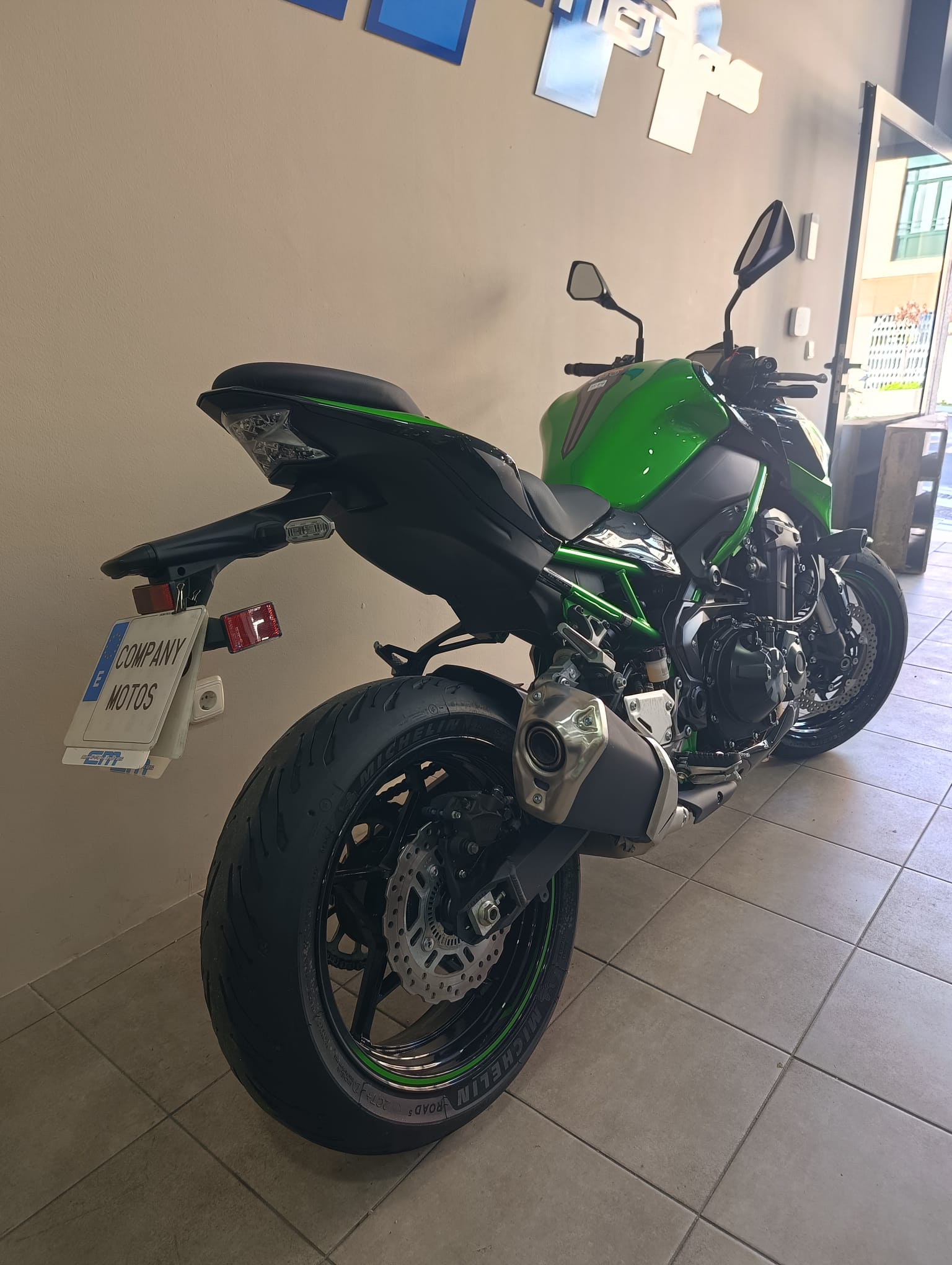 KAWASAKI Z900 FULL - Imagen 3