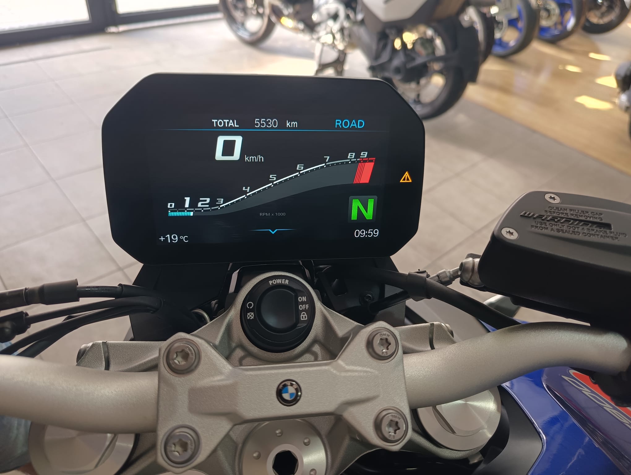 BMW F900R - Imagen 3