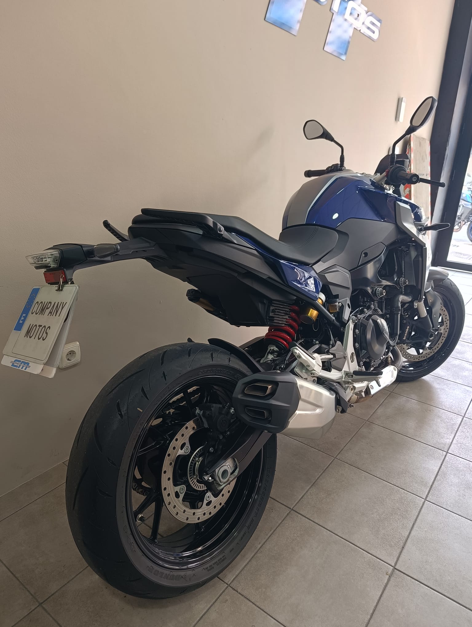 BMW F900R - Imagen 4