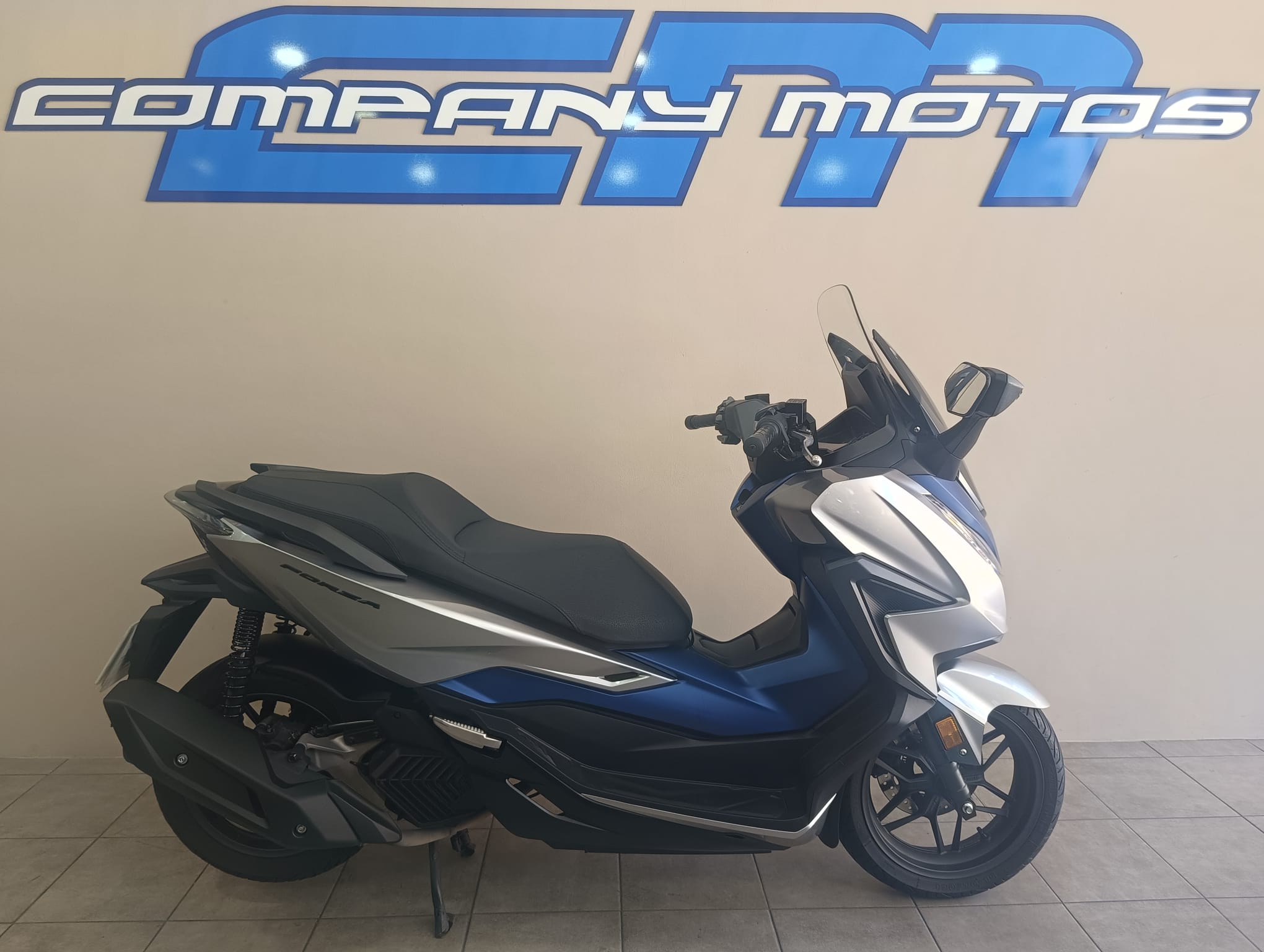 HONDA FORZA 125