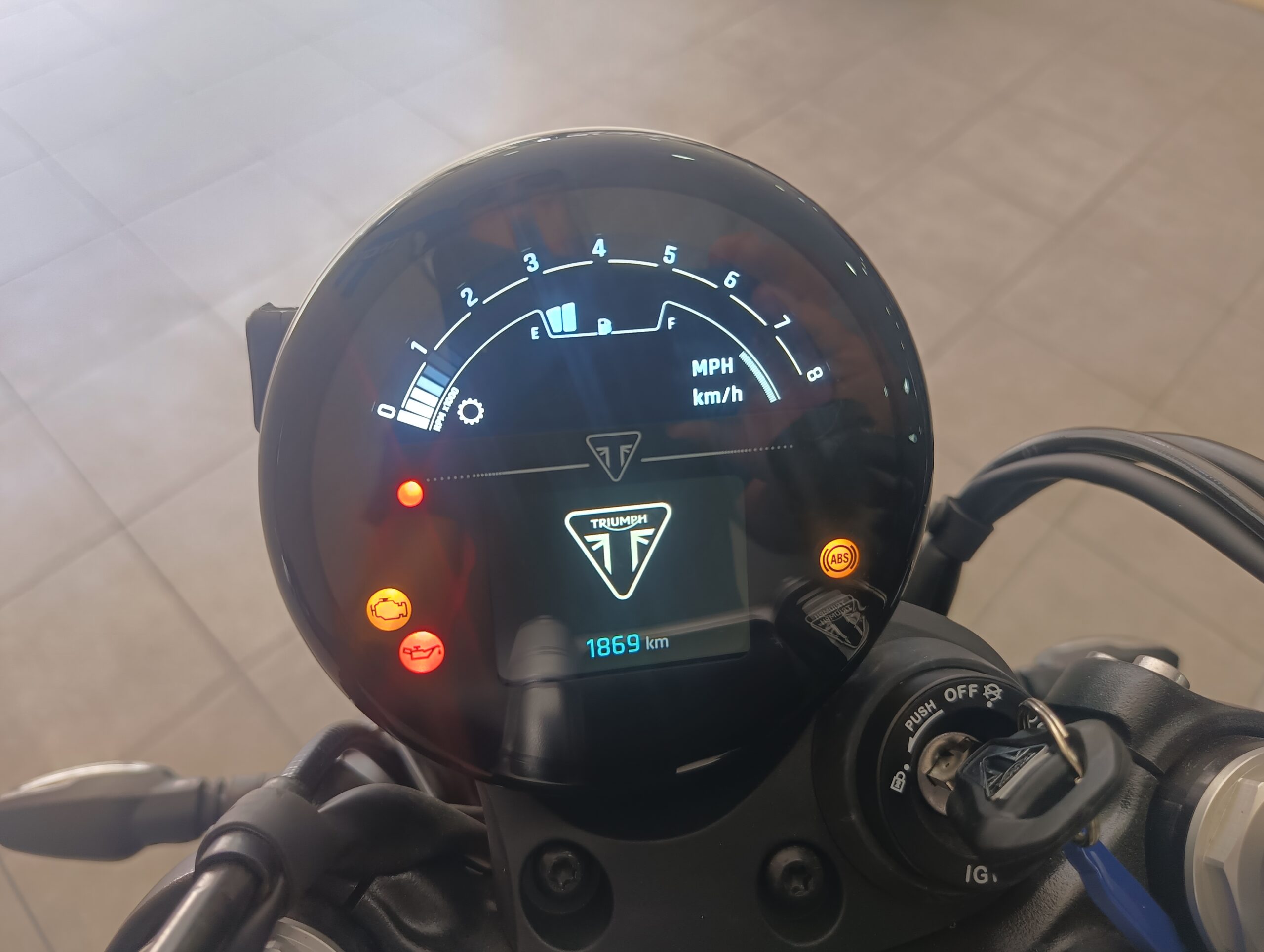TRIUMPH SPEED TWIN 900 - Imagen 4