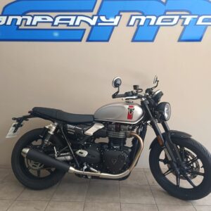 TRIUMPH SPEED TWIN 900