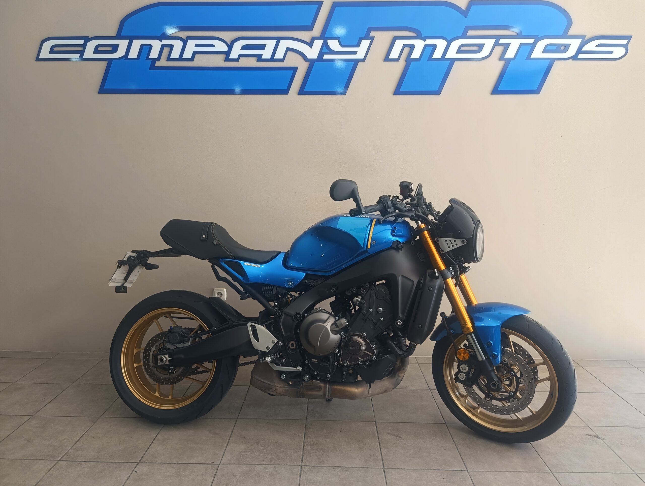 YAMAHA XSR 900