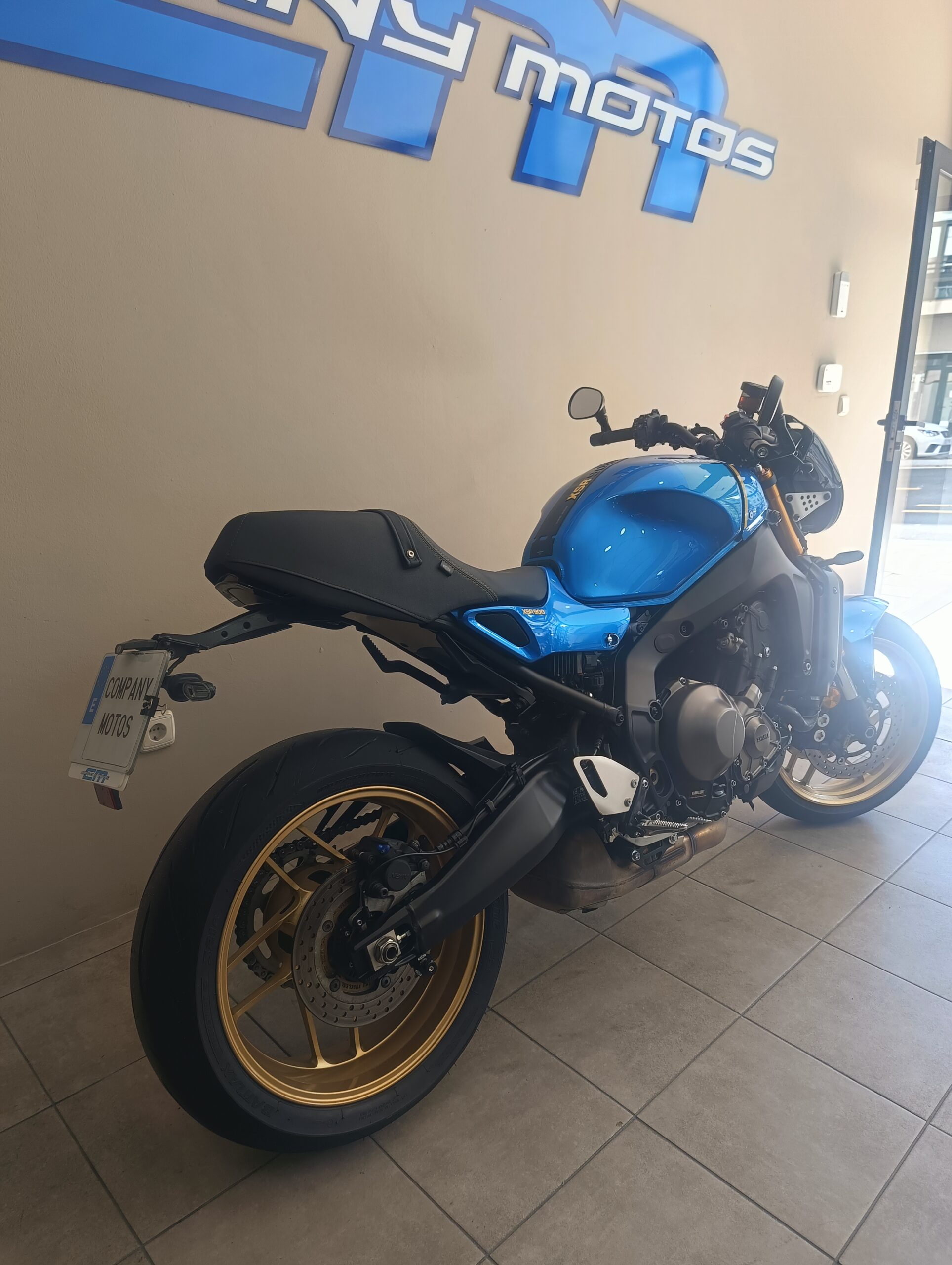 YAMAHA XSR 900 - Imagen 3