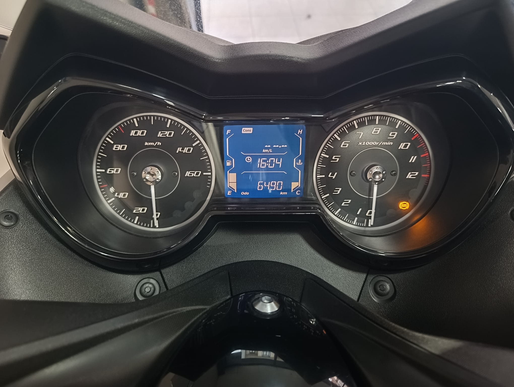 YAMAHA XMAX 125 - Imagen 4
