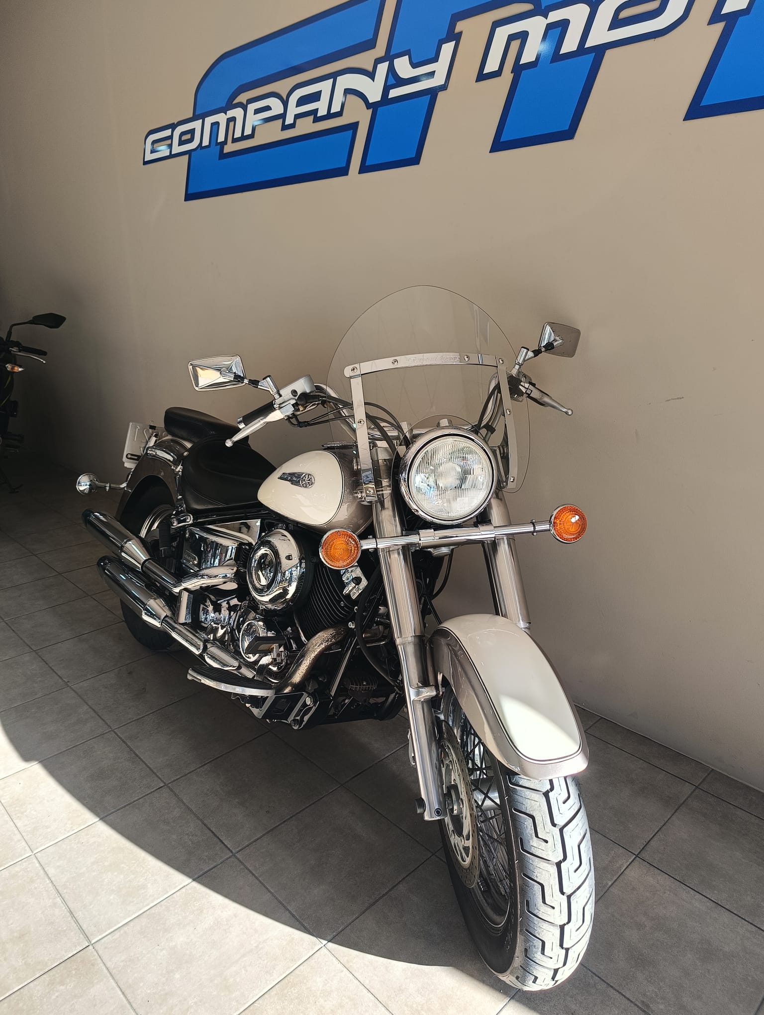 YAMAHA DRAG STAR 650 CLASSIC - Imagen 2